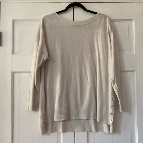 Chicos Size 3 Button Side Light Sweater Beige Chicos Size XL‎ - Picture 1 of 7